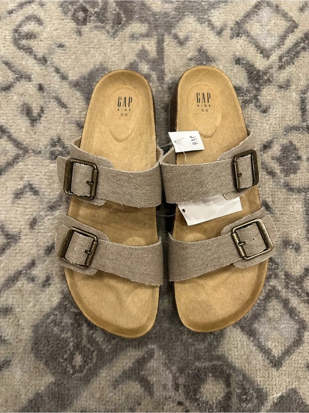 🤎 NWT! GAP Kids Taupe Tan Double Buckle Slide Sandals